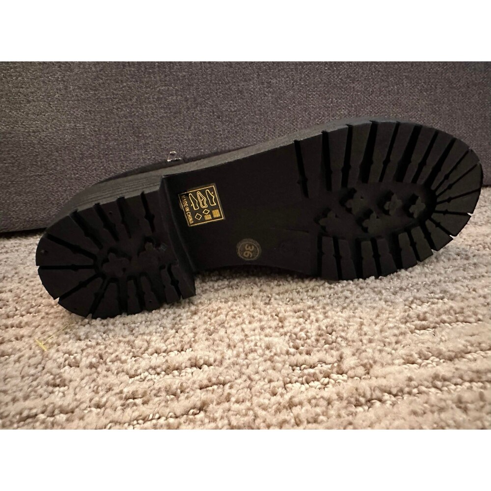 PrettyLittleThing Black Chunky Microfibre Ankle Boots US Size 5/UK Size 3 NWT - Picture 3 of 6